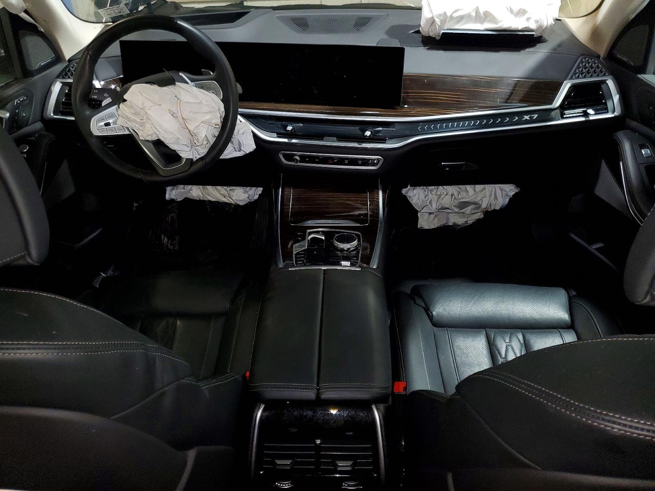 2026 BMW X7 VIN 5UX23EM01T9043994 photo 8