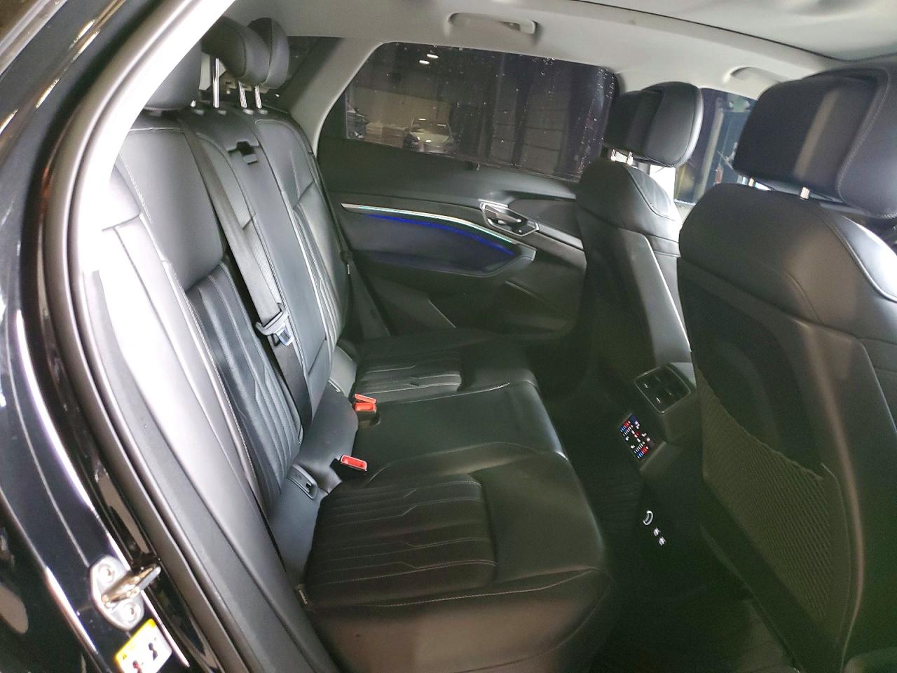 2019 AUDI E-tron VIN WA1VABGE2KB023281 photo 11