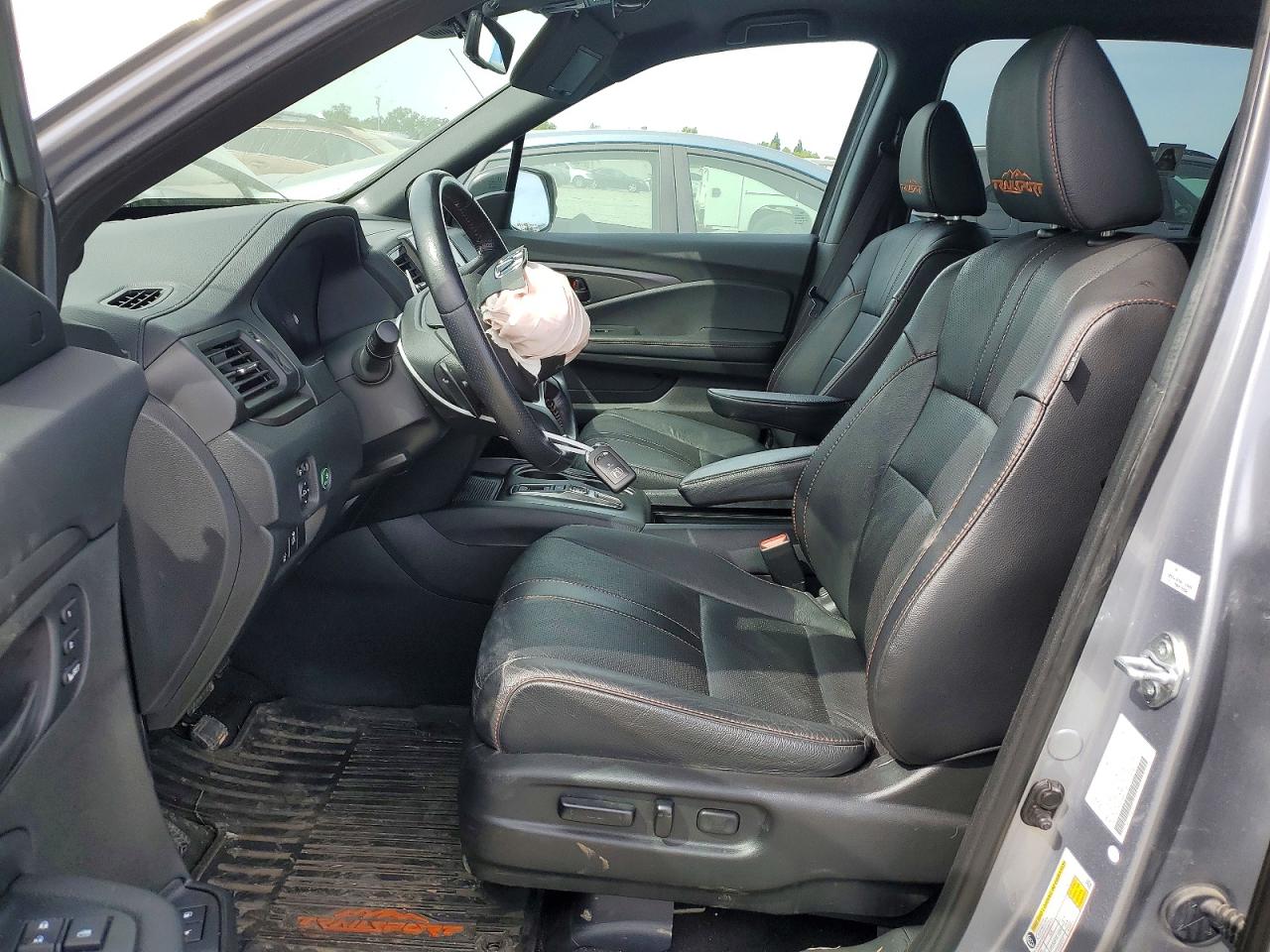 2022 Honda Passport VIN 5FNYF8H61NB025281 photo 7