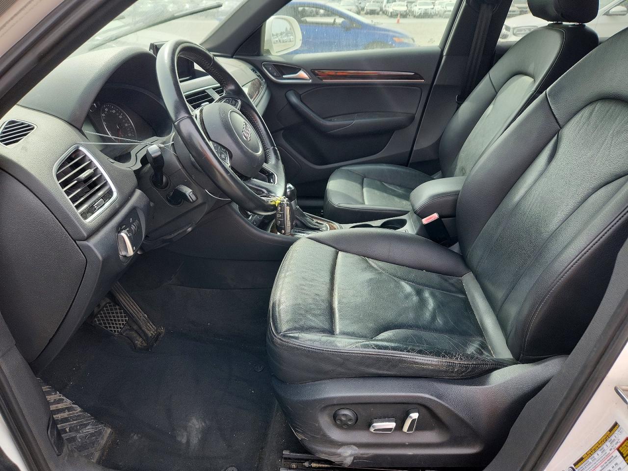 2016 Audi Q3 VIN WA1BFCFS3GR011026 photo 7
