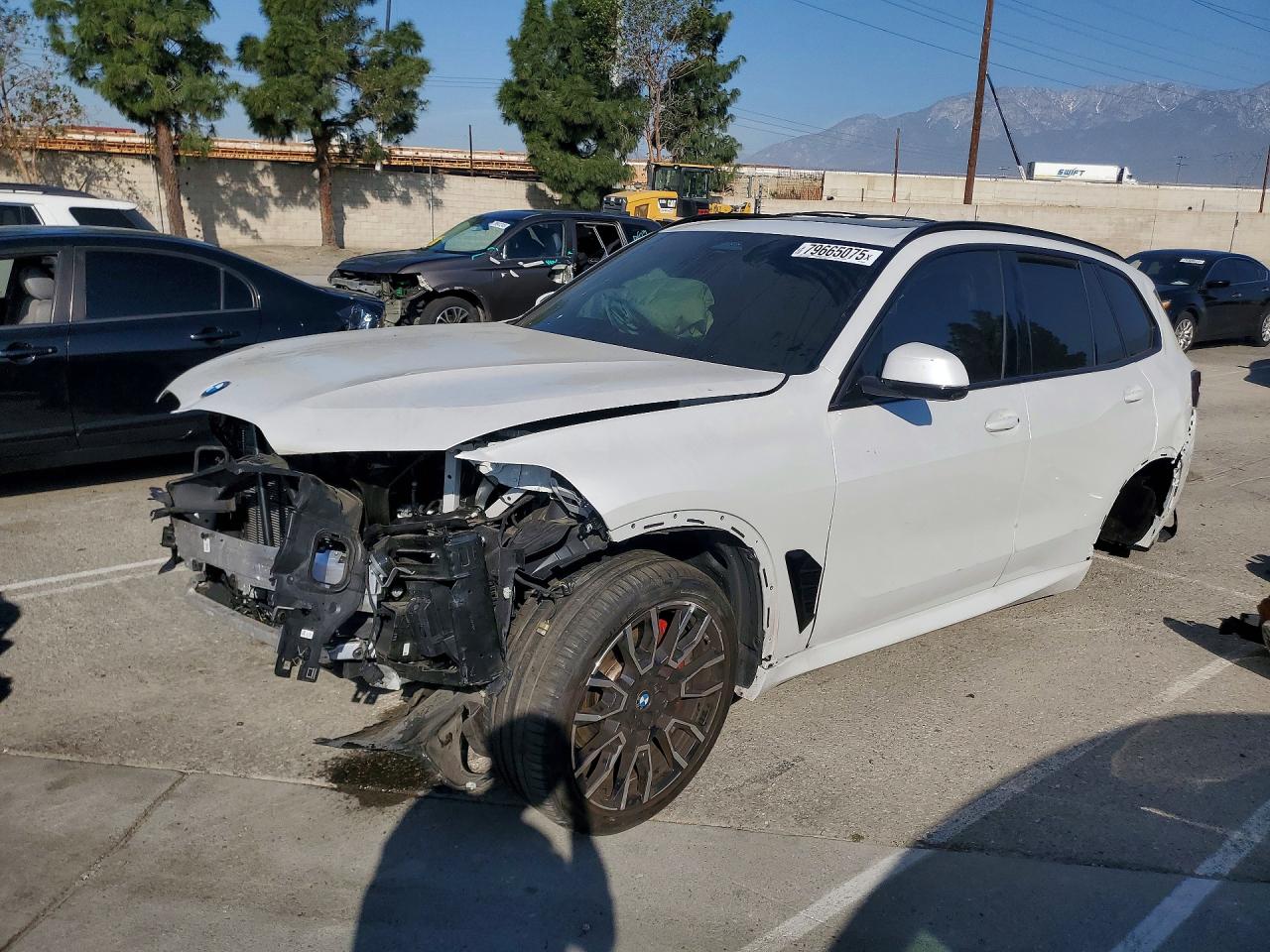2027 BMW X5 VIN 5UX23EU05R9W19126 photo 1