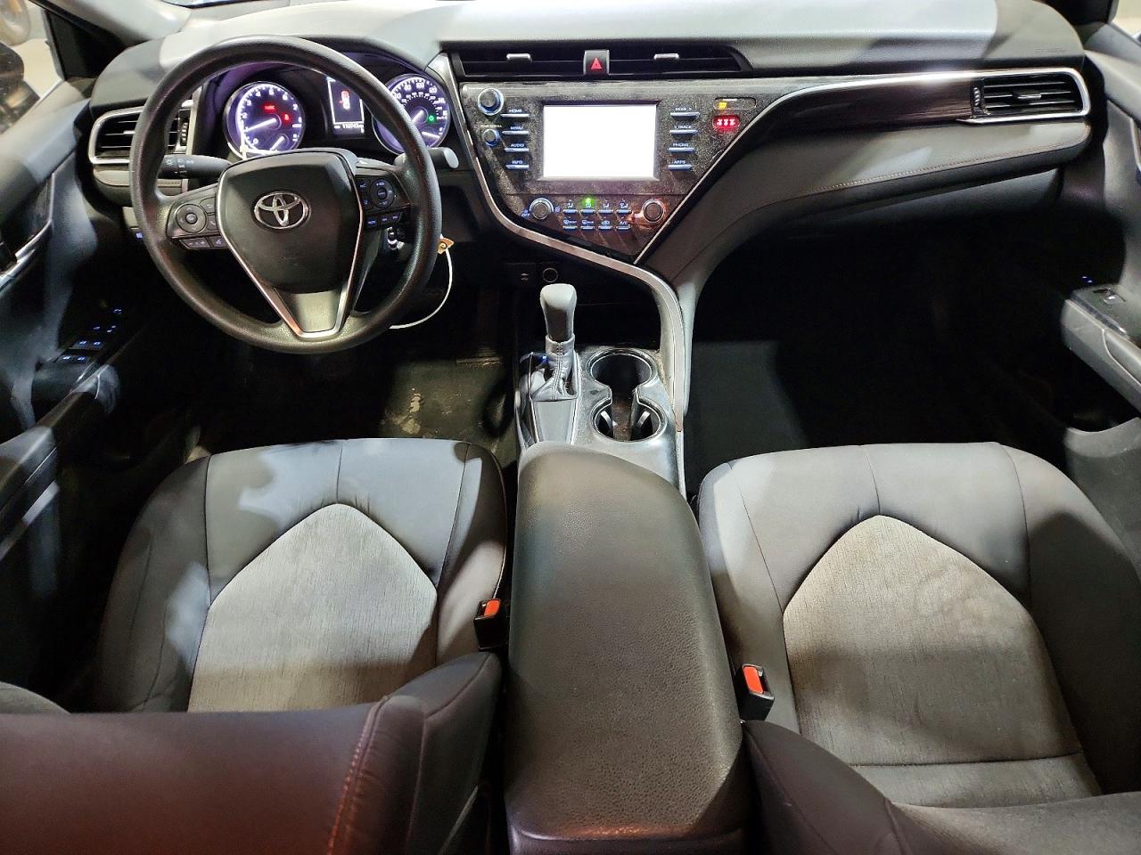 2018 Toyota Camry VIN 4T1B11HK6JU049422 photo 8