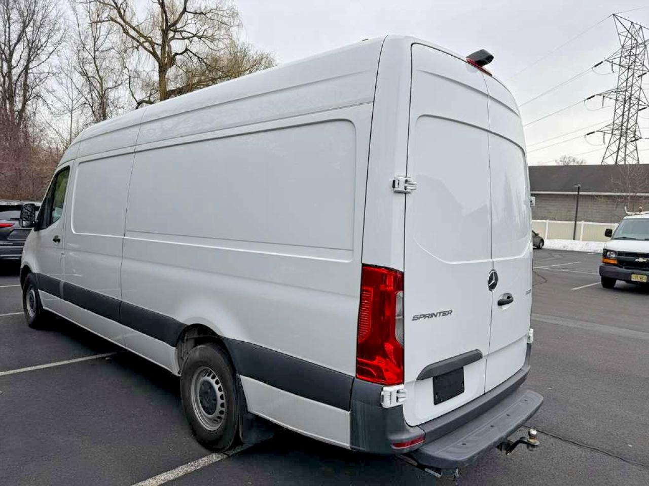 2023 Mercedes-Benz Sprinter VIN W1Y4KCHY0PT141985 photo 2