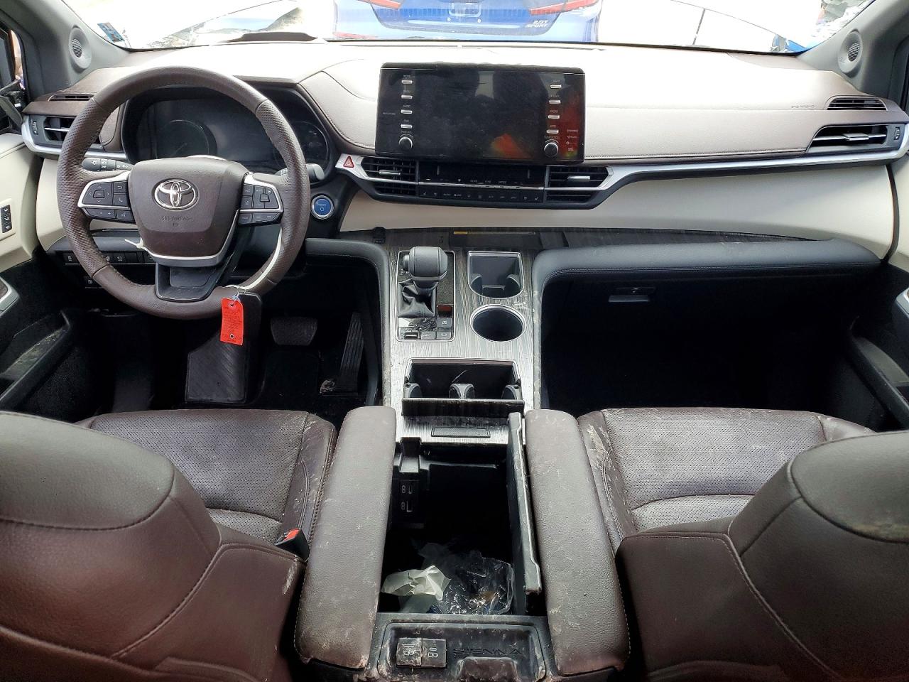 2023 Toyota Sienna VIN 5TDERKEC0PS176600 photo 8