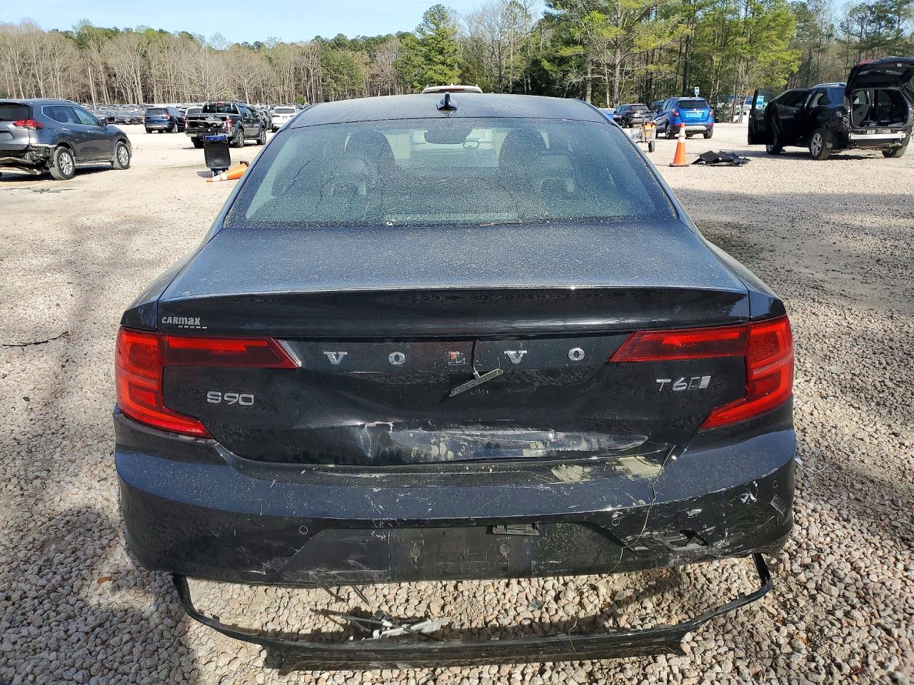 2017 Volvo S90 VIN YV1A22ML5H1004883 photo 6