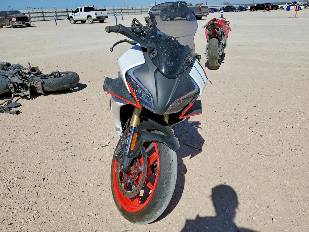 2025 Cfmoto All other VIN LCEPESLA2S6002655 photo 2