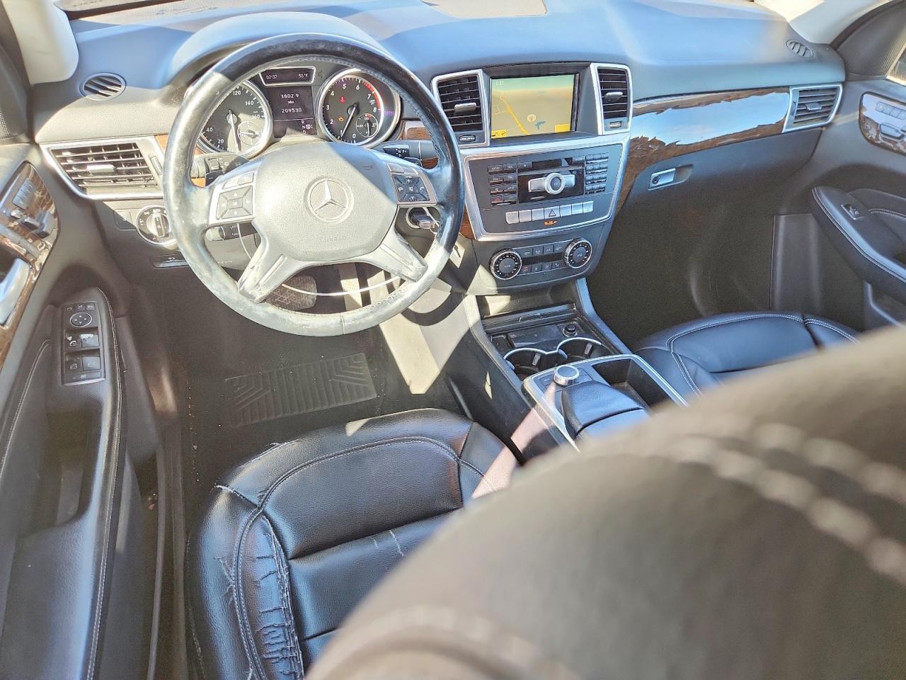 2012 Mercedes-Benz M-class VIN 4JGDA5HB5CA020885 photo 8