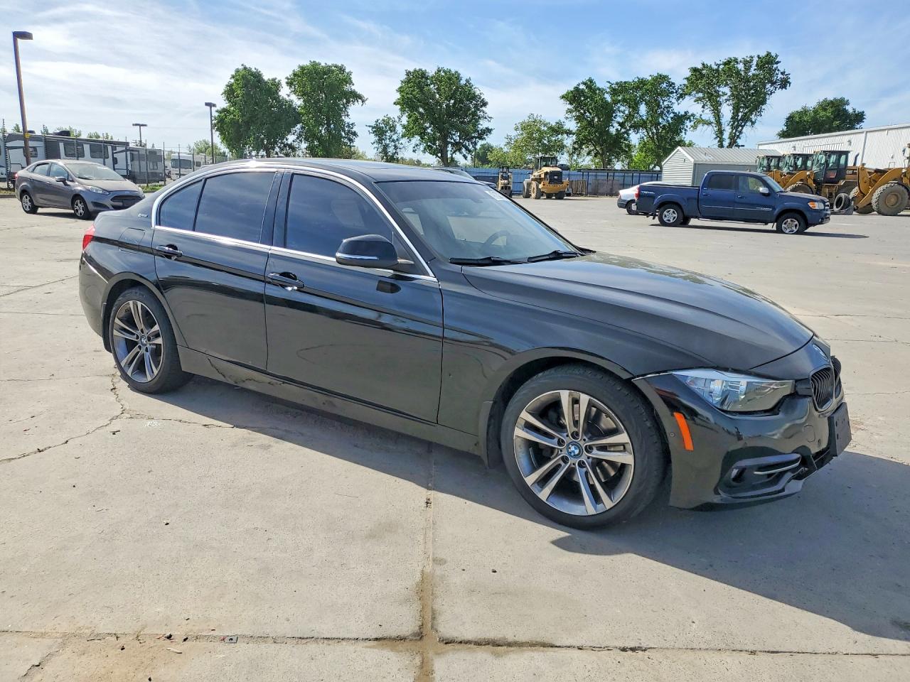 2017 BMW 3 series VIN WBA8E1C31HA156826 photo 4