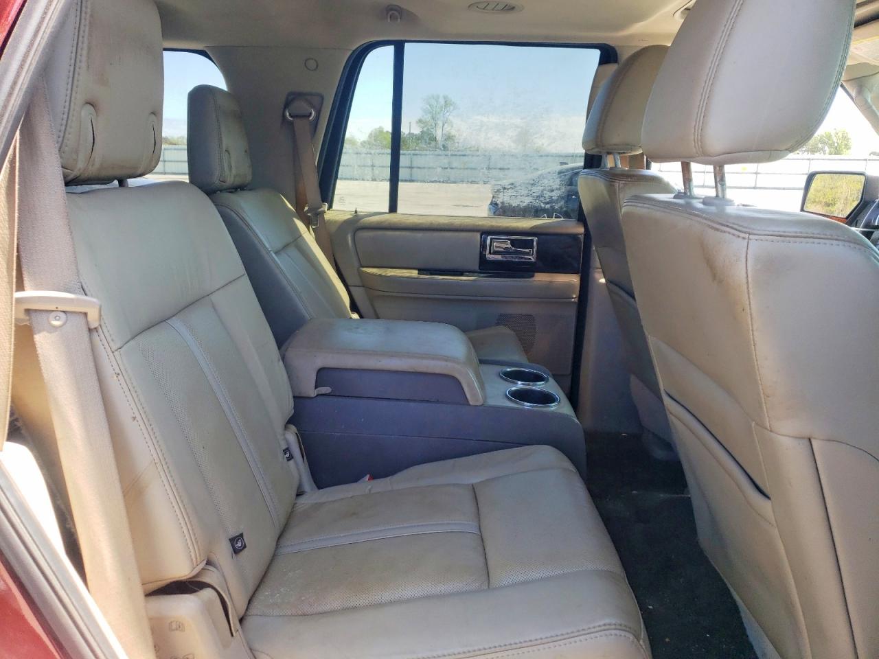 2015 Lincoln Navigator VIN 5LMJJ2HT0FEJ09588 photo 11