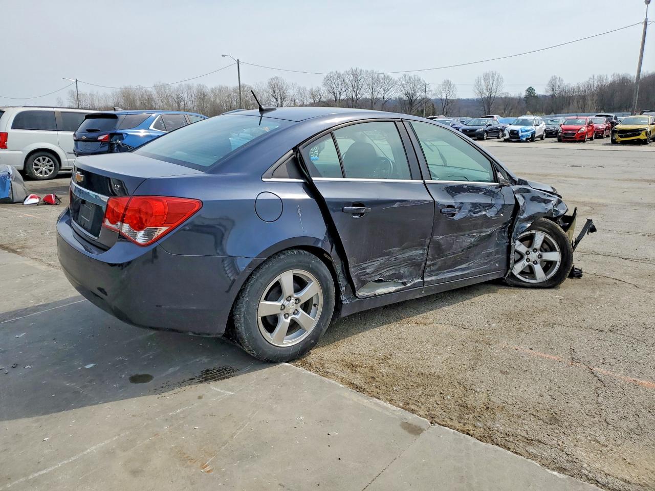 2014 Chevrolet Cruze lt VIN 1G1PC5SB0E7346767 photo 3
