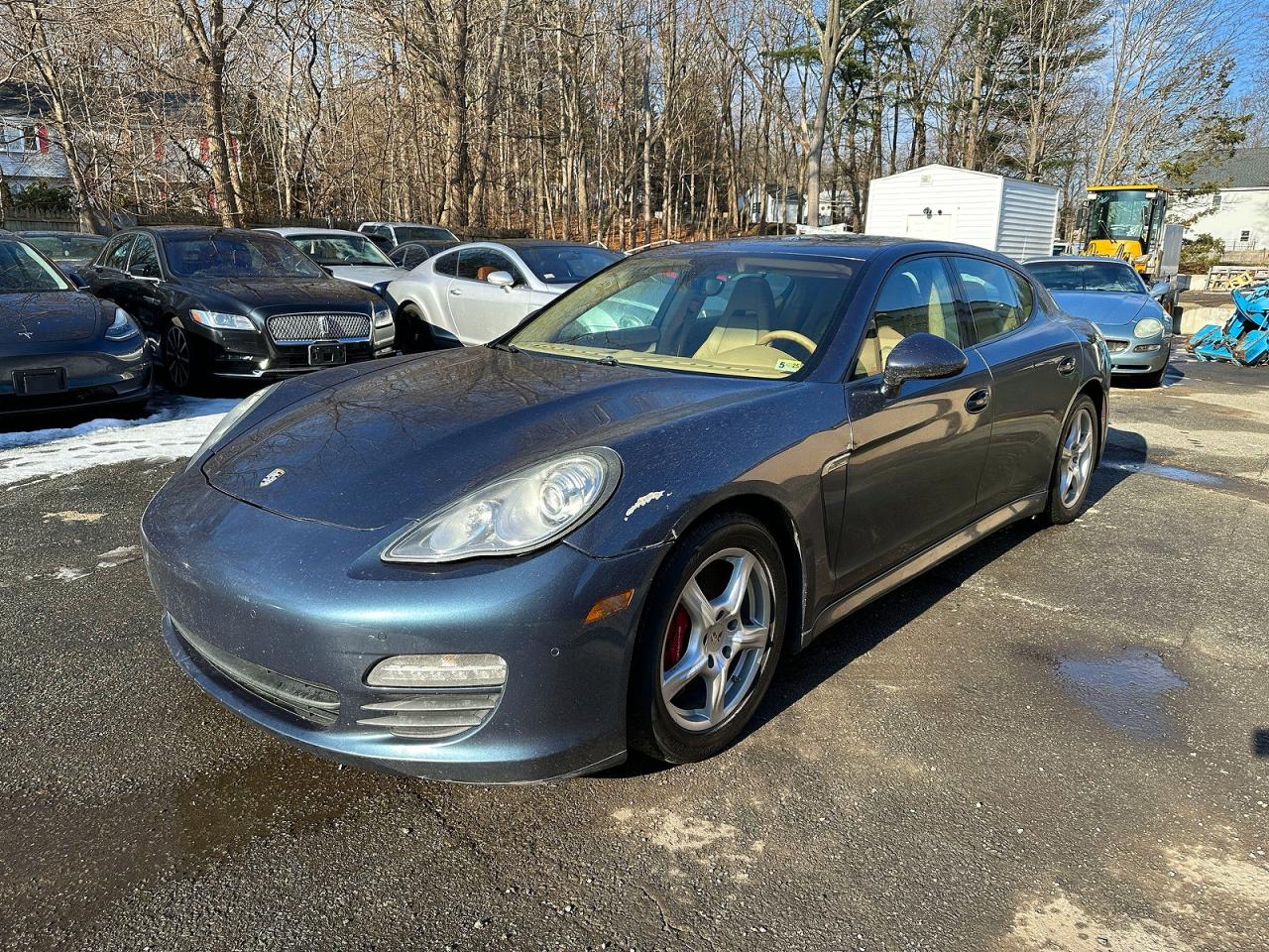 2013 Porsche Panamera VIN WP0AA2A77DL010215 photo 2