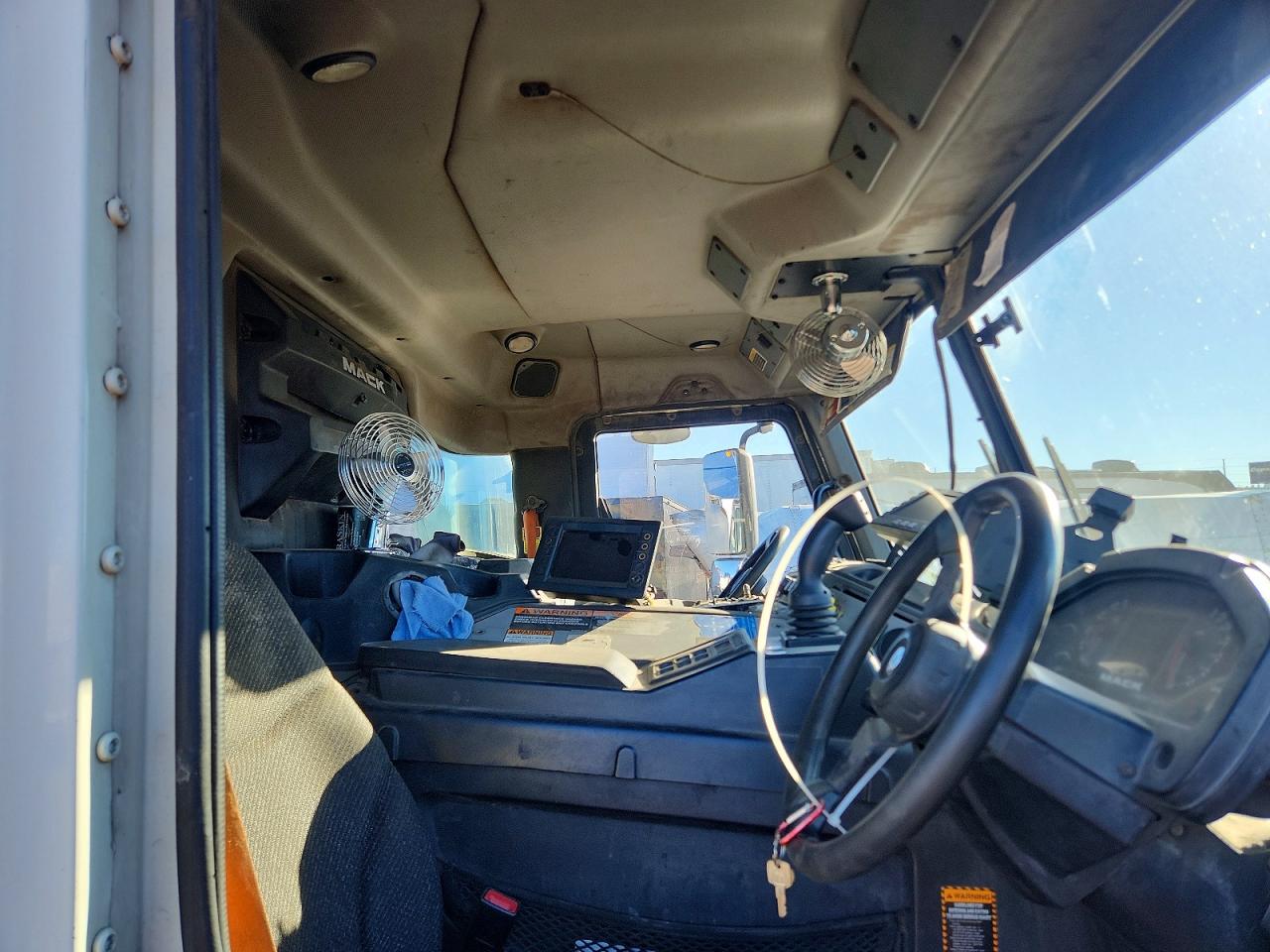 2016 MACK All other VIN 1M2LR05C7GM001294 photo 5
