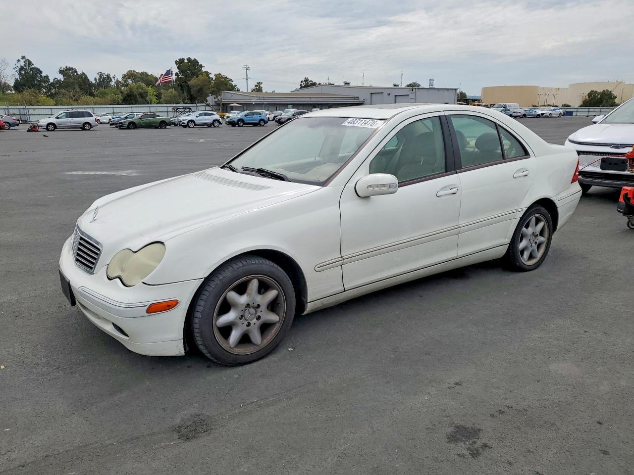 2004 Mercedes-Benz C class VIN WDBRF61J34E017981 photo 1