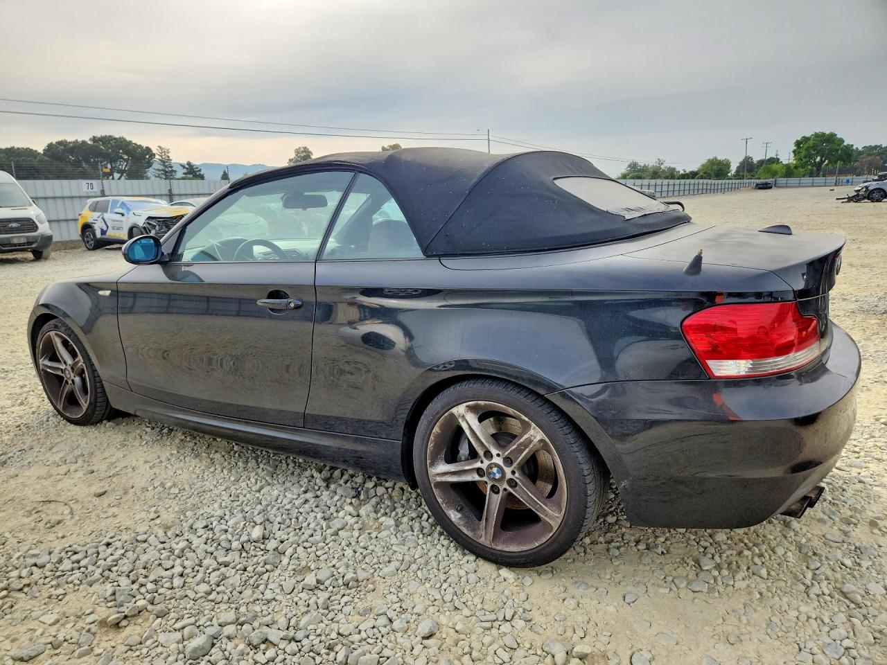 2008 BMW 1 series VIN WBAUN93578VF56402 photo 2