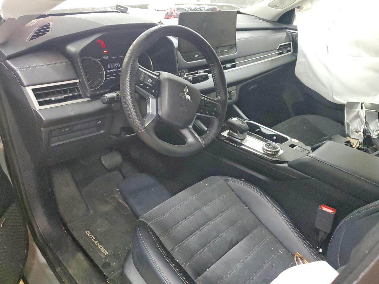 2025 Mitsubishi Outlander VIN JA4J3VA85SZ032397 photo 8