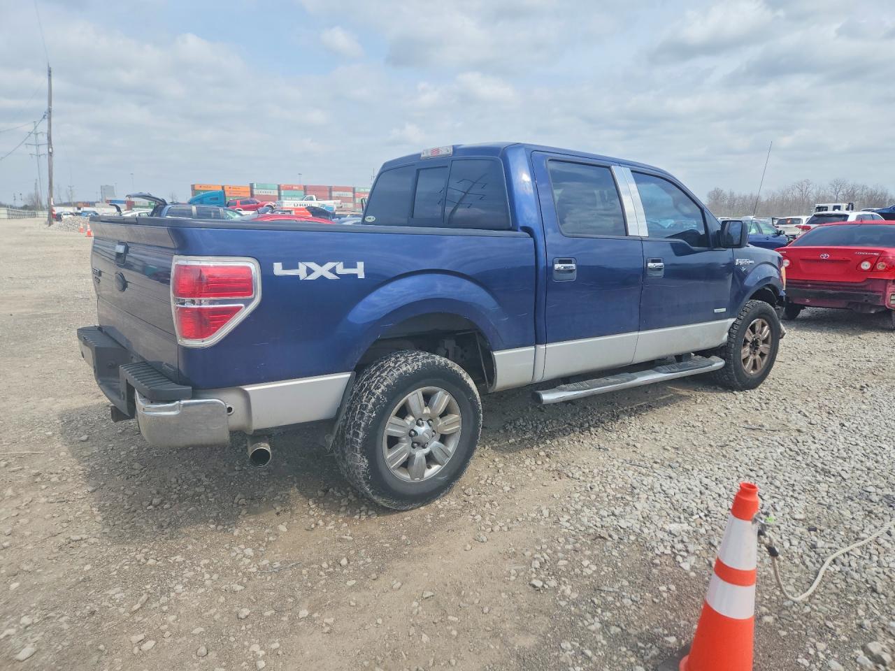 2011 Ford F150 VIN 1FTFW1ET3BFB48273 photo 3