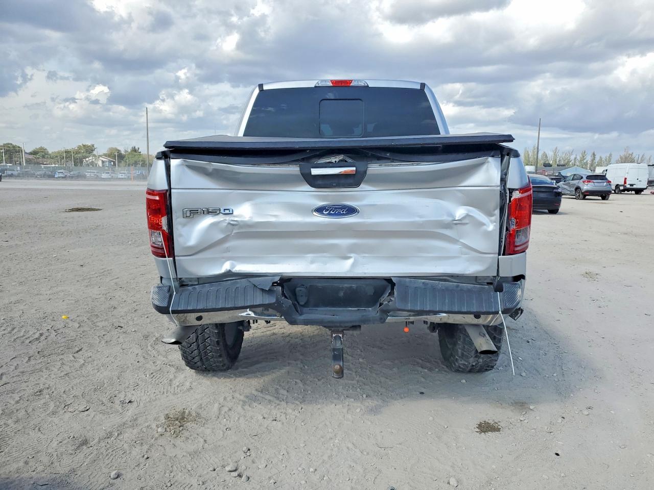 2017 FORD All models VIN 1FTEW1CPXHFB06032 photo 6