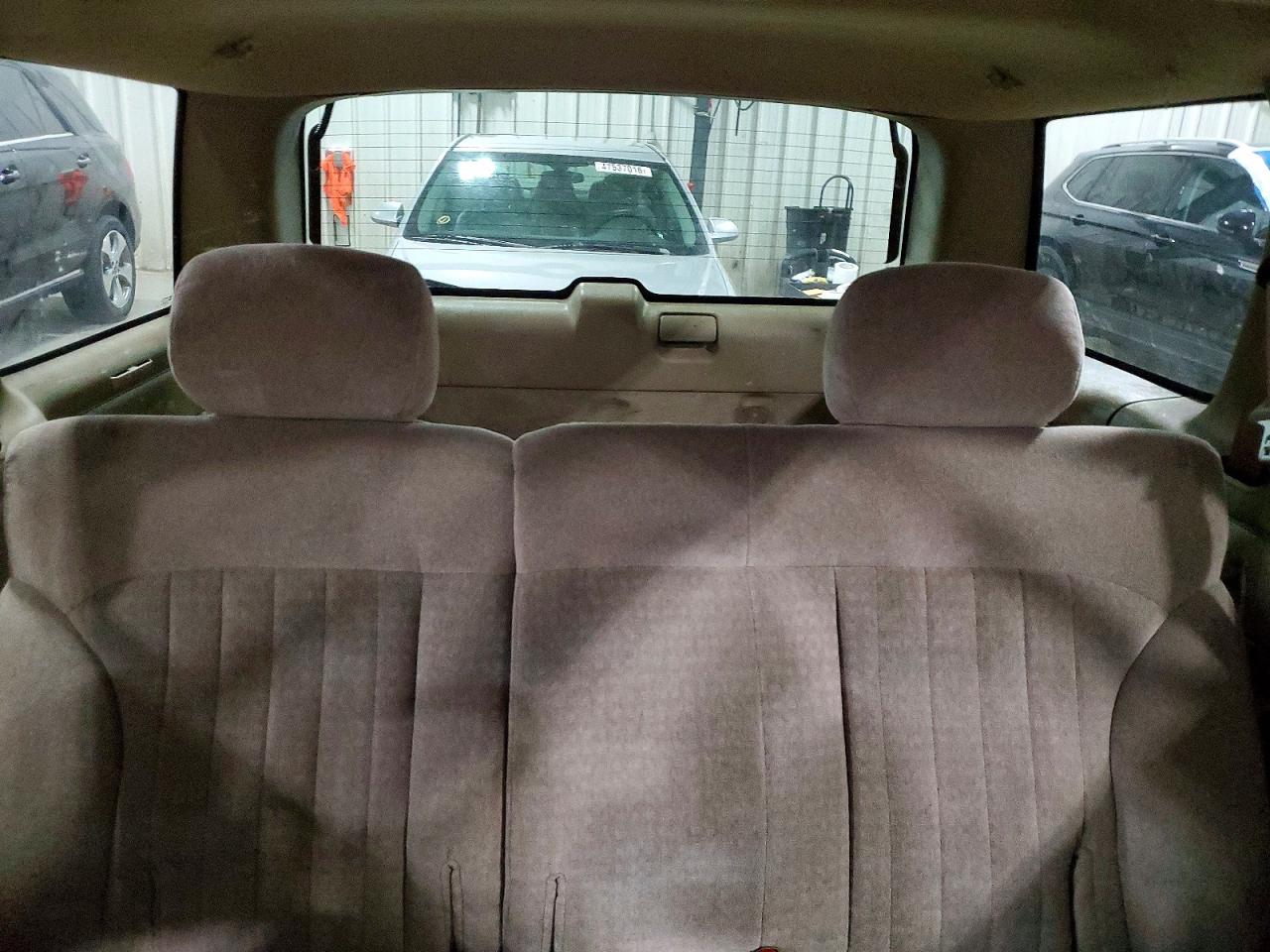 2002 Chevrolet Blazer VIN 1GNDT13W92K201151 photo 10