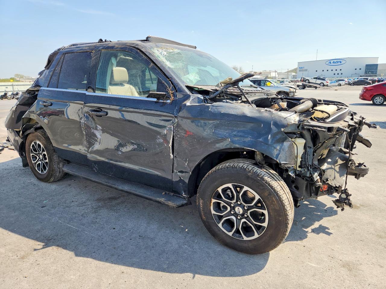 2024 Ford Expedition VIN 1FMJU1J89REA84978 photo 4