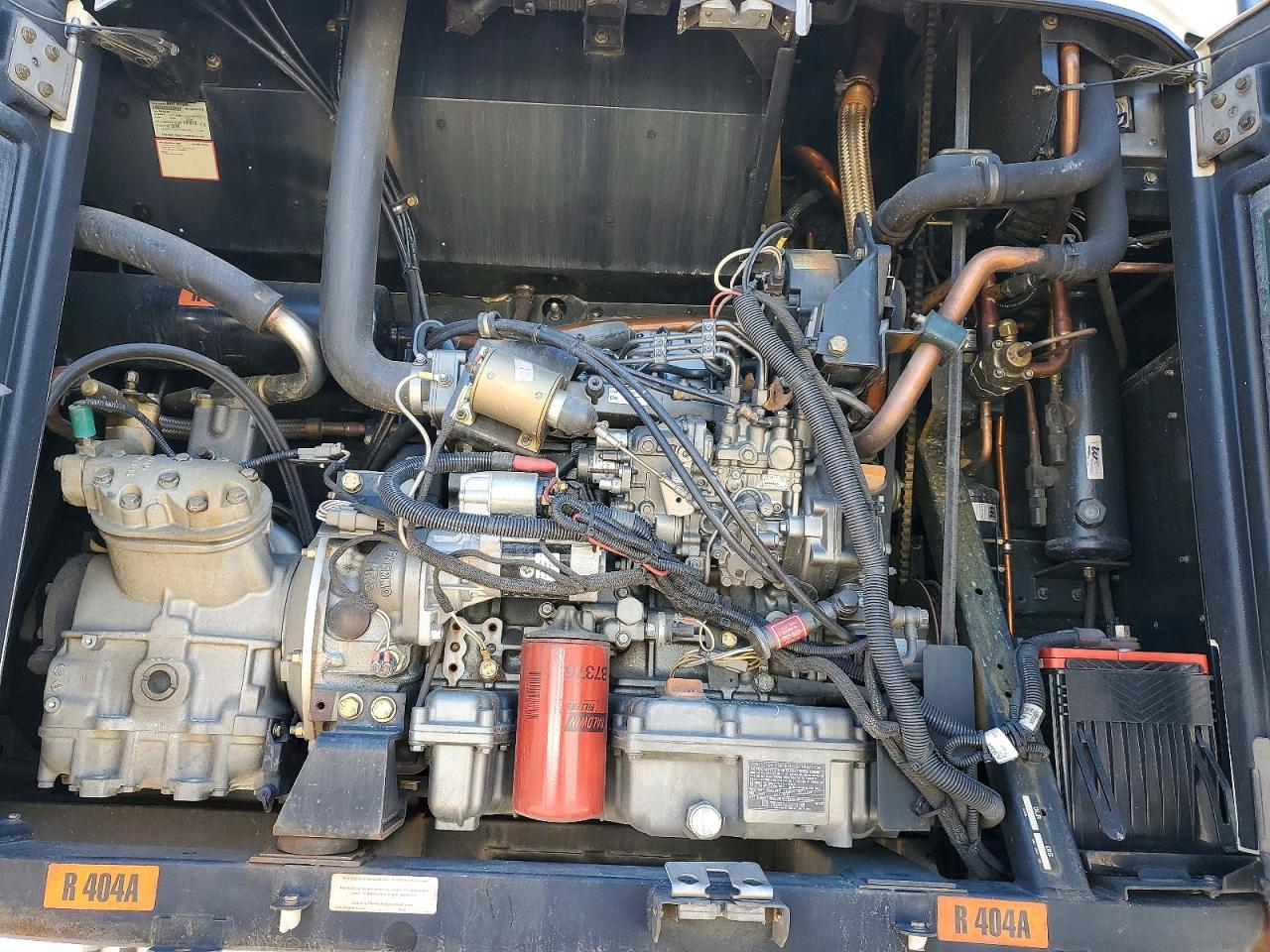 2015 UTILITY All models VIN 1UYVS2537FM245105 photo 7