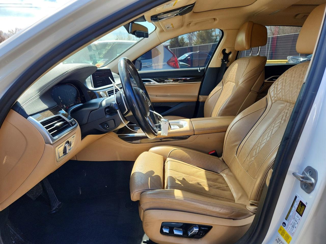 2022 BMW 7 series VIN WBA7T2C00NCH62750 photo 7