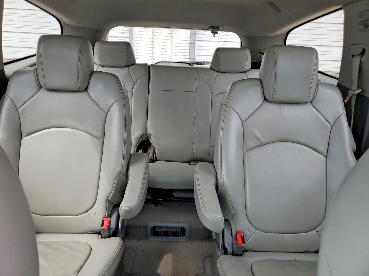 2010 CHEV Traverse VIN 1GNLRGED0AJ221513 photo 10
