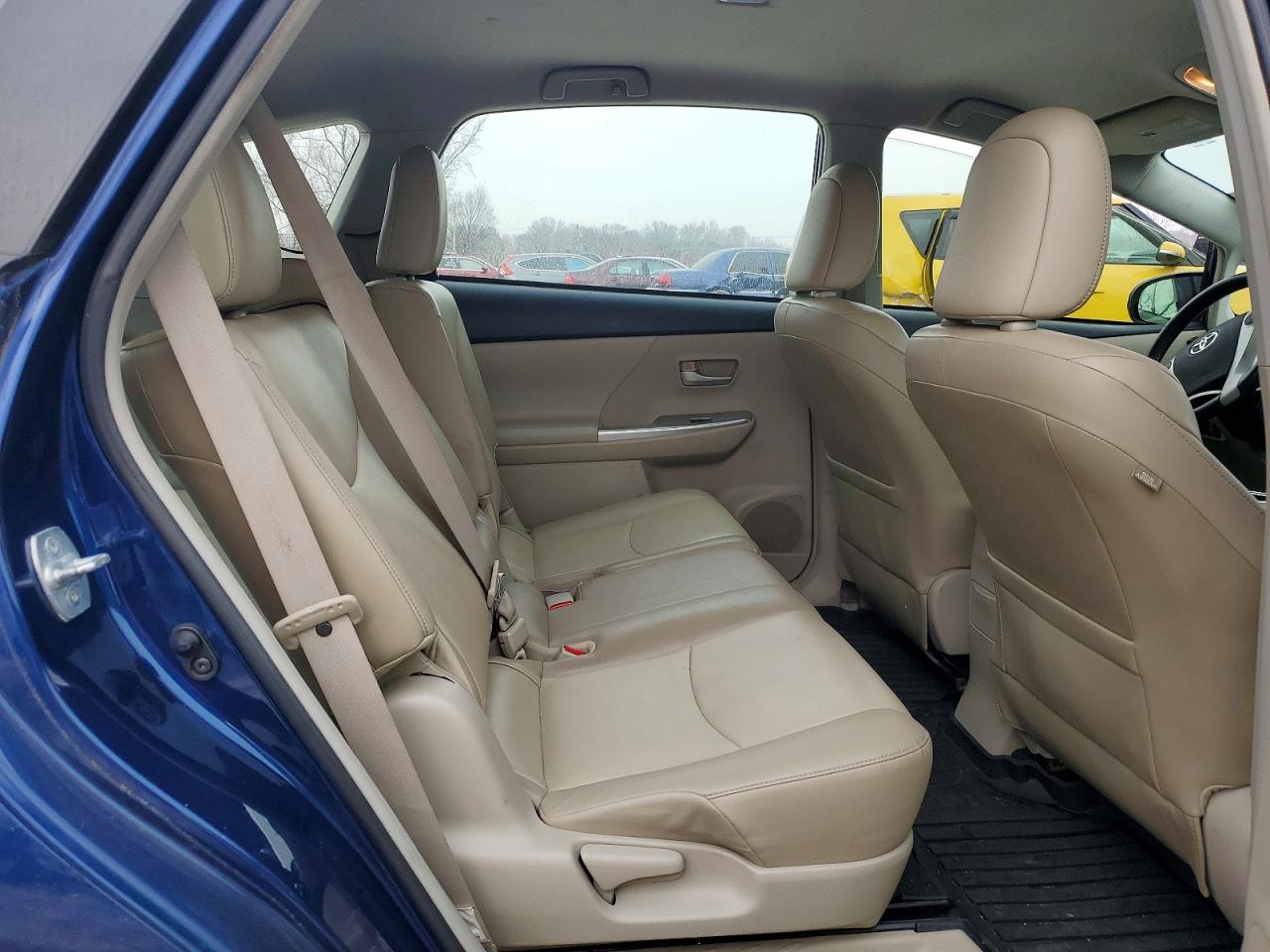 2013 Toyota Prius v VIN JTDZN3EU4D3189326 photo 10