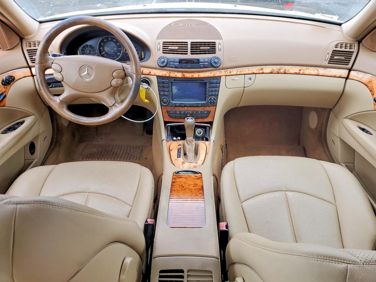 2007 Mercedes-Benz E-class VIN WDBUF56X67B013589 photo 8