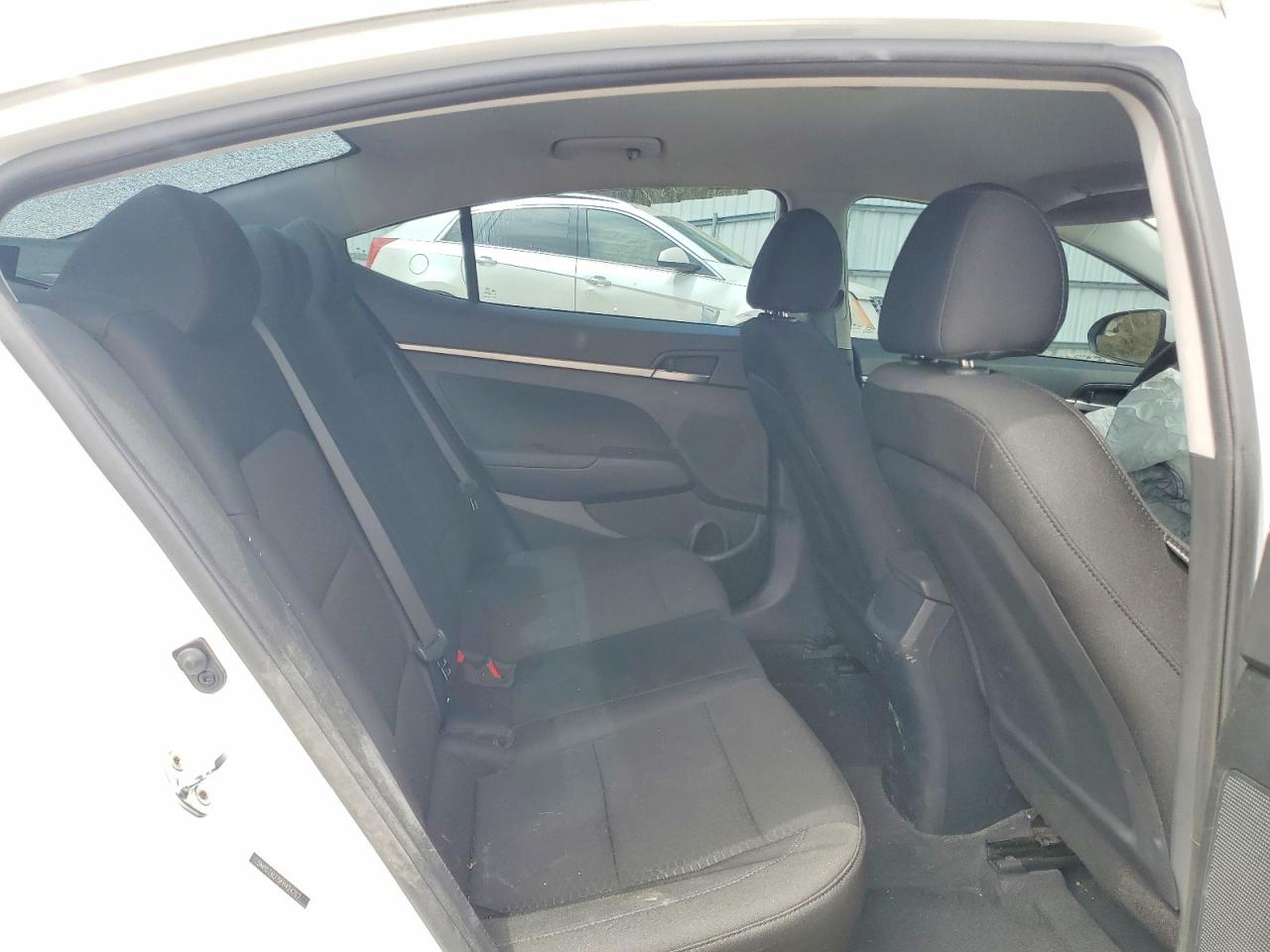 2019 Hyundai Elantra VIN 5NPD74LF5KH424767 photo 10