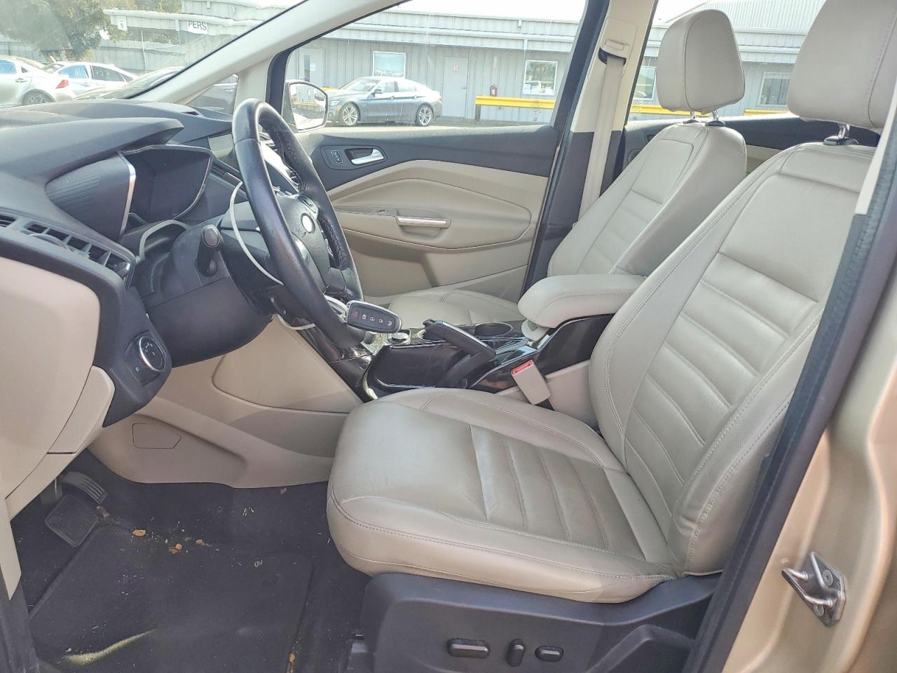 2017 Ford Cmax VIN 1FADP5FU8HL113375 photo 7