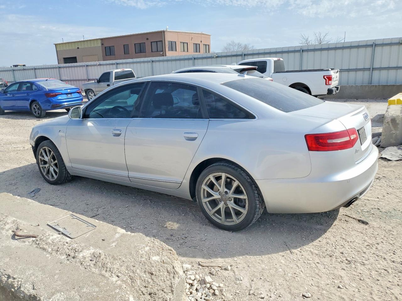 2011 Audi A6 VIN WAUFGAFB2BN070378 photo 2