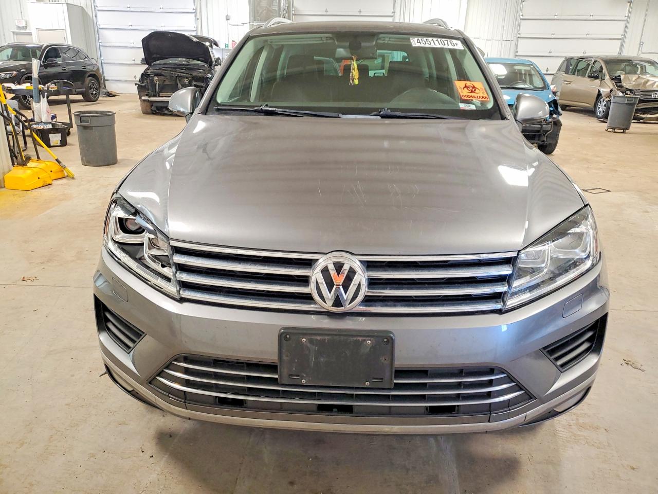2016 Volkswagen Touareg VIN WVGEF9BP9GD000905 photo 5