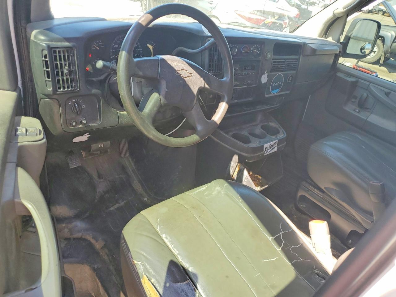 2006 CHEV Express VIN 1GCGG25V461151954 photo 8