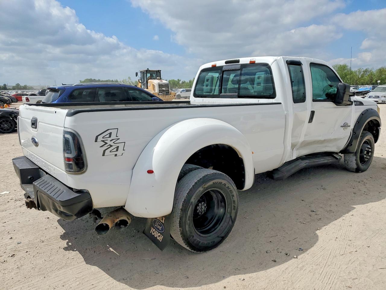 2013 Ford F350 VIN 1FT8X3DT4DEA78570 photo 3
