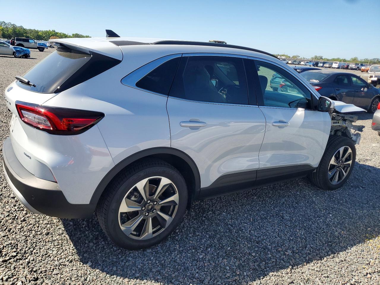 2025 Ford Escape VIN 1FMCU9JA2SUA52055 photo 3