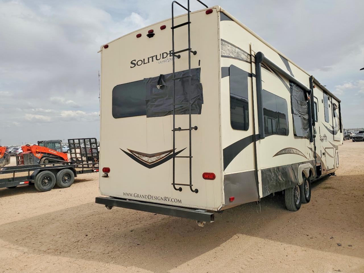 2017 GRAND Solitude VIN 573FS4229H1107086 photo 4