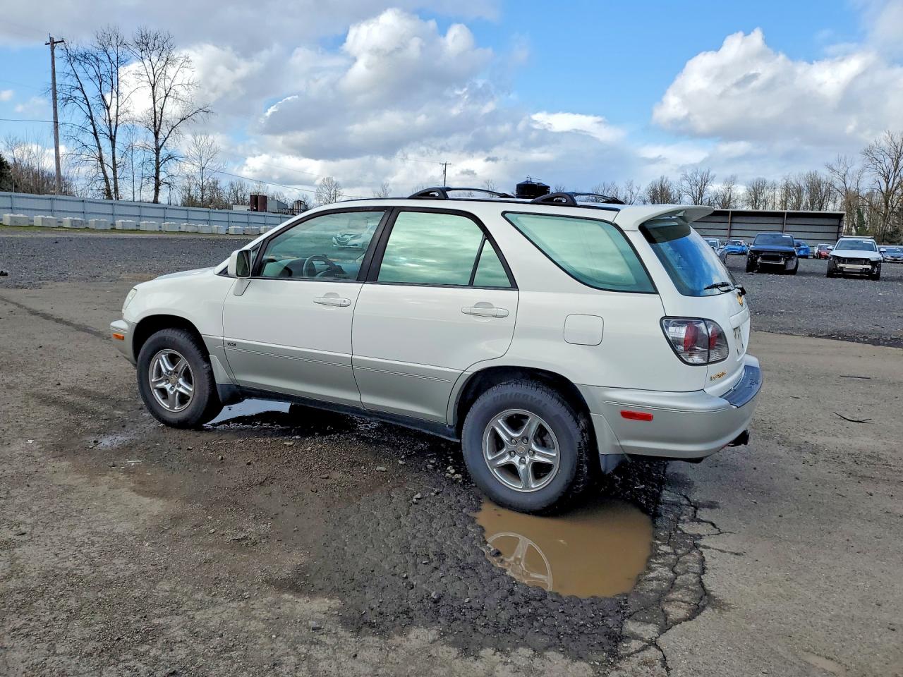 2001 Lexus Rx350 VIN JTJHF10U210222838 photo 2