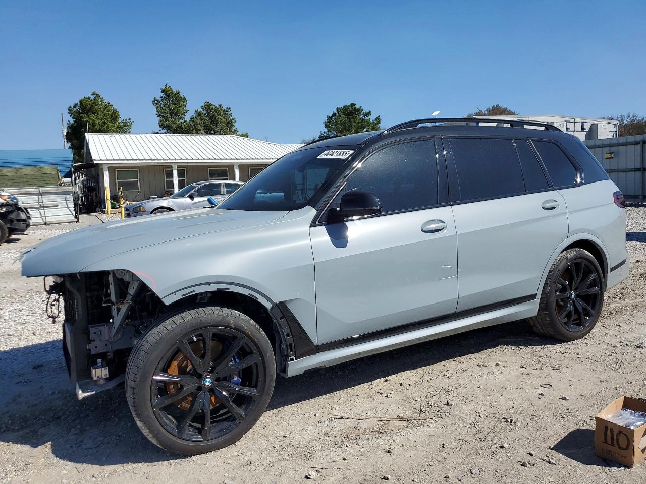 2025 BMW X7 VIN 5UX23EM09S9W48666 photo 1