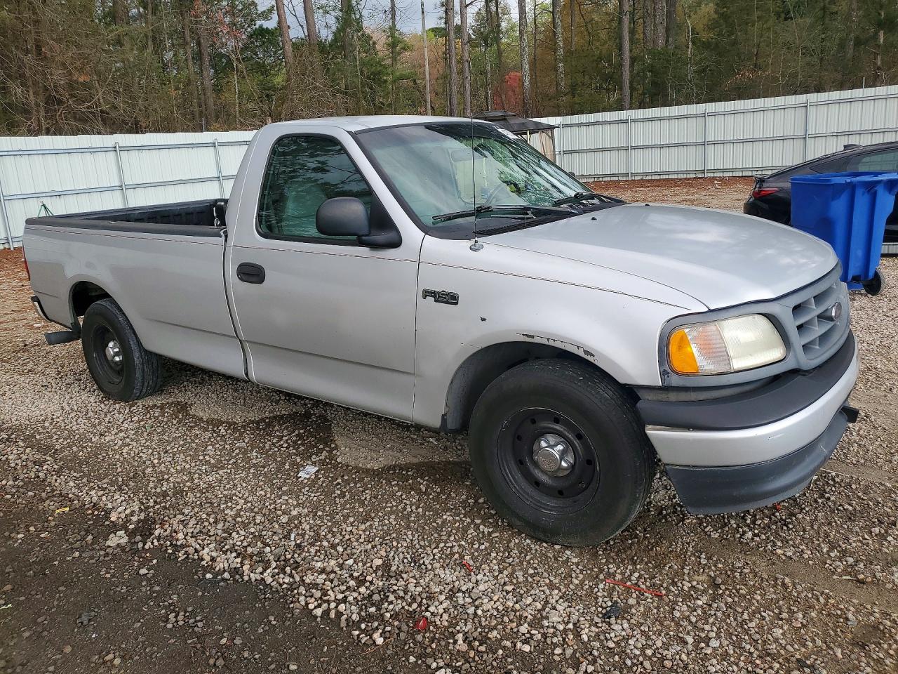 2000 Ford F150 VIN 1FTZF1725YNB56827 photo 4