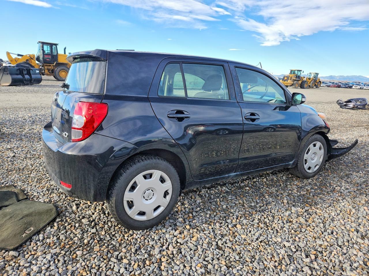 2012 Scion Xd VIN JTKKU4B47C1020483 photo 3