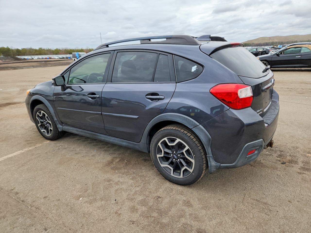2016 Subaru Crosstrek VIN JF2GPANC3G8205098 photo 2