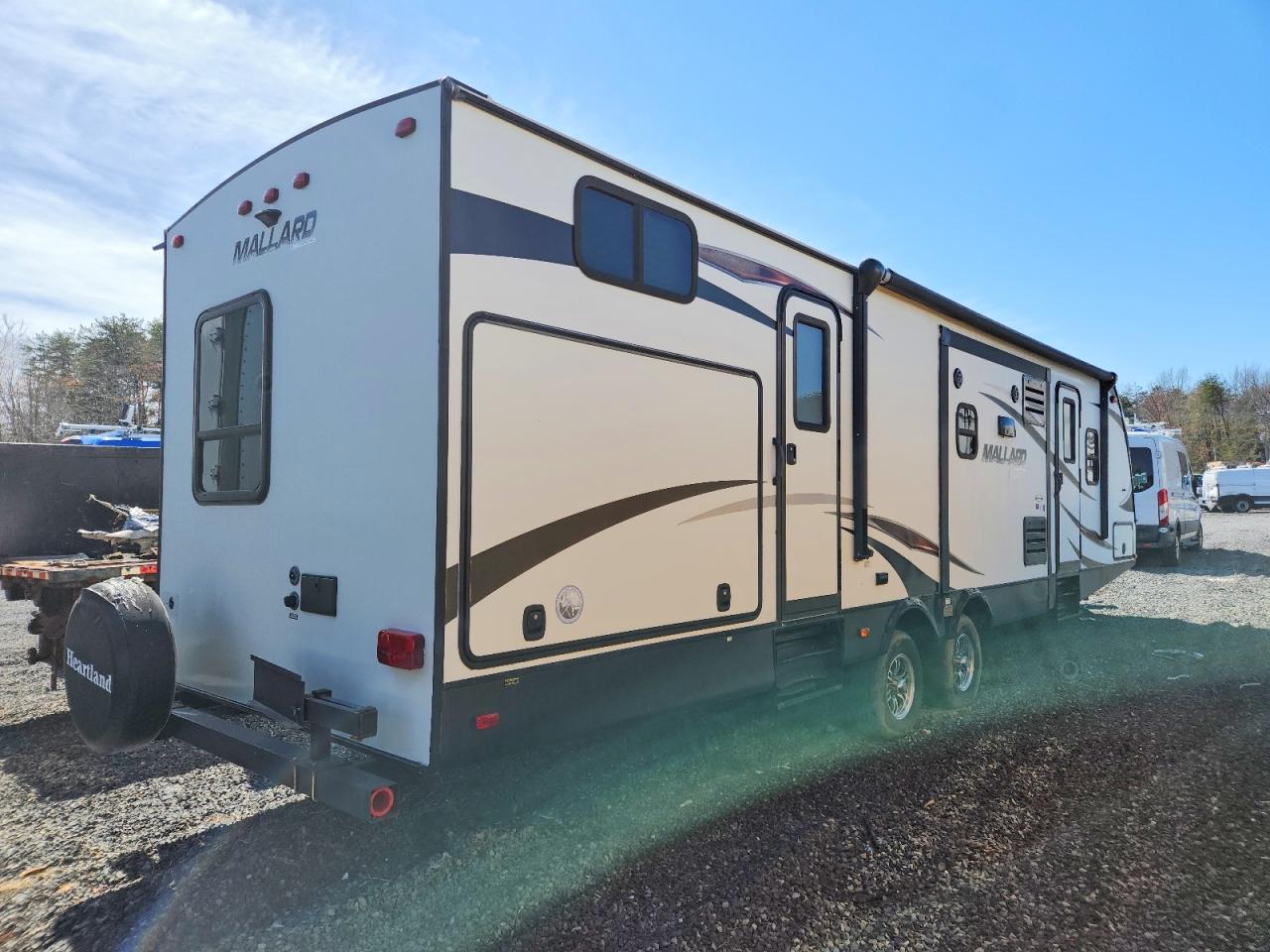 2018 HEARTLAND All models VIN 5SFNB3727JE348159 photo 4