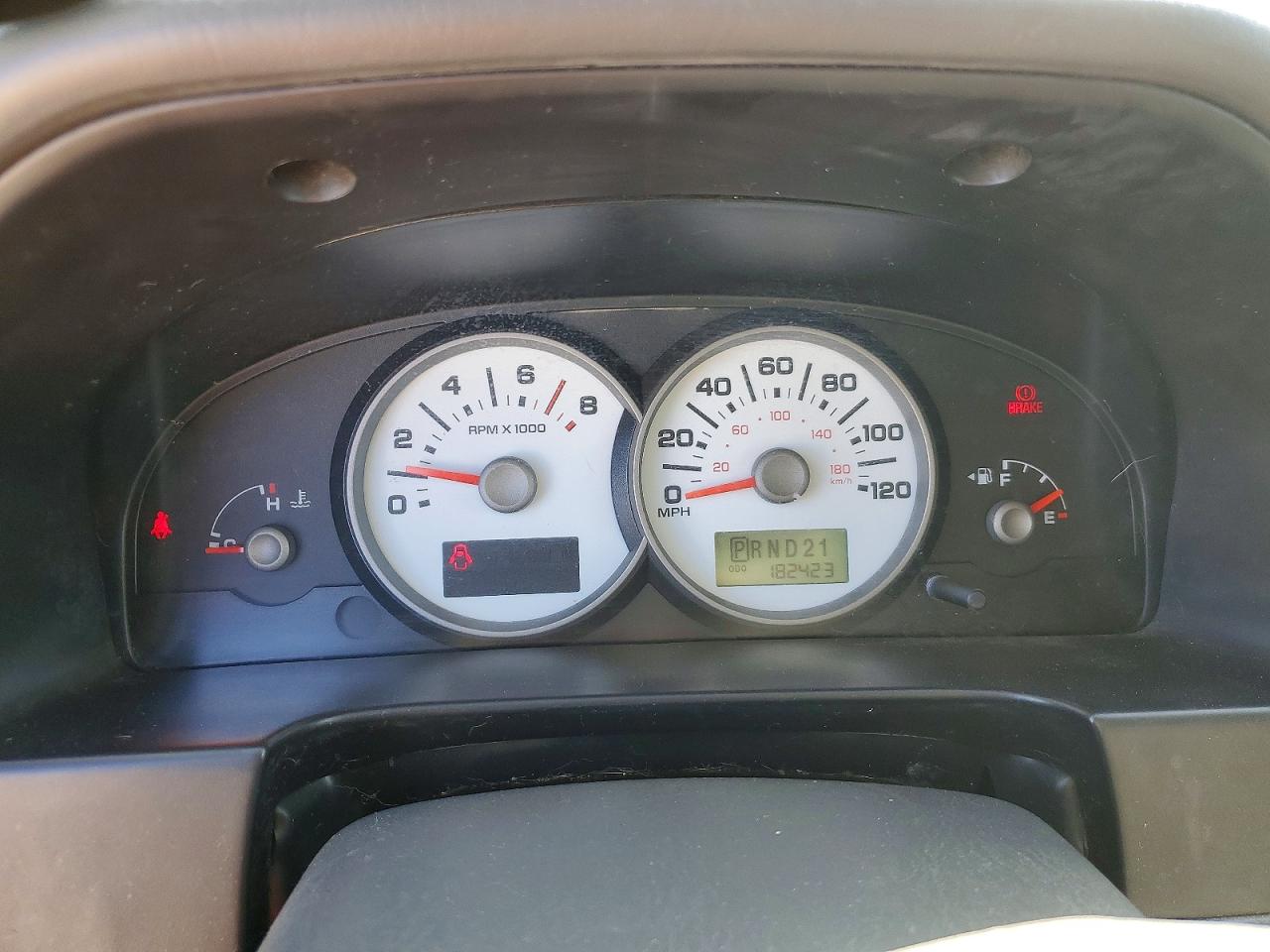 2005 FORD Escape VIN 1FMYU93175KA70926 photo 9
