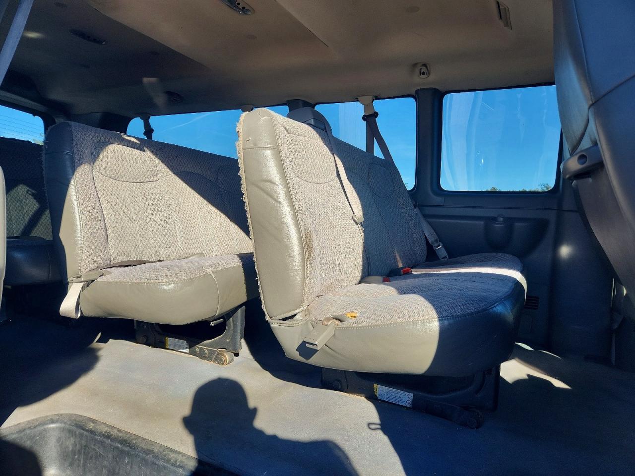 2006 GMC Savana VIN 1GJHG39U761236596 photo 11