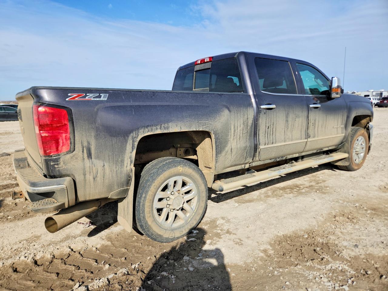 2016 Chev Silverado VIN 1GC1KWE80GF193080 photo 3
