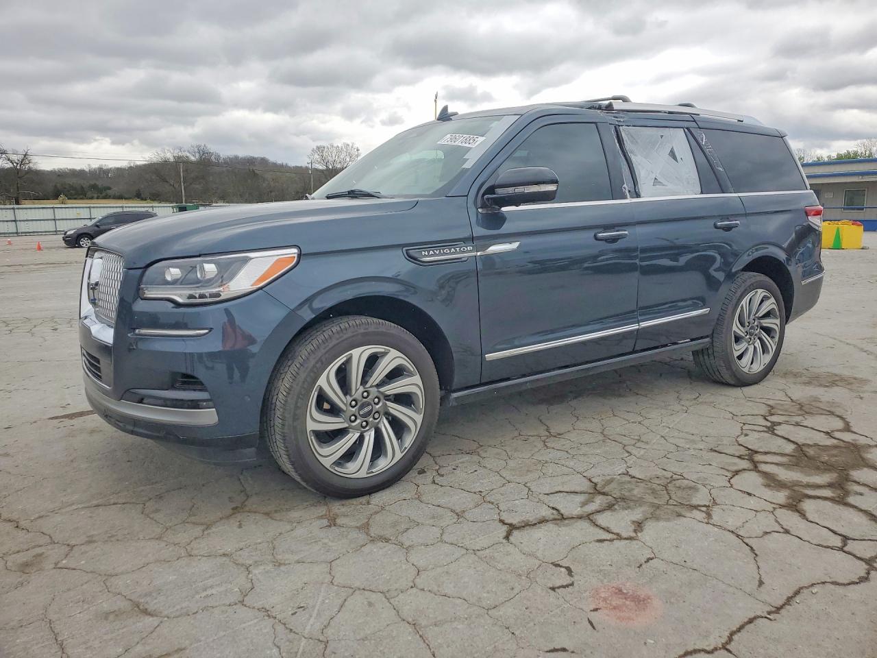 2024 Lincoln Navigator VIN 5LMJJ2LG2REL00329 photo 1