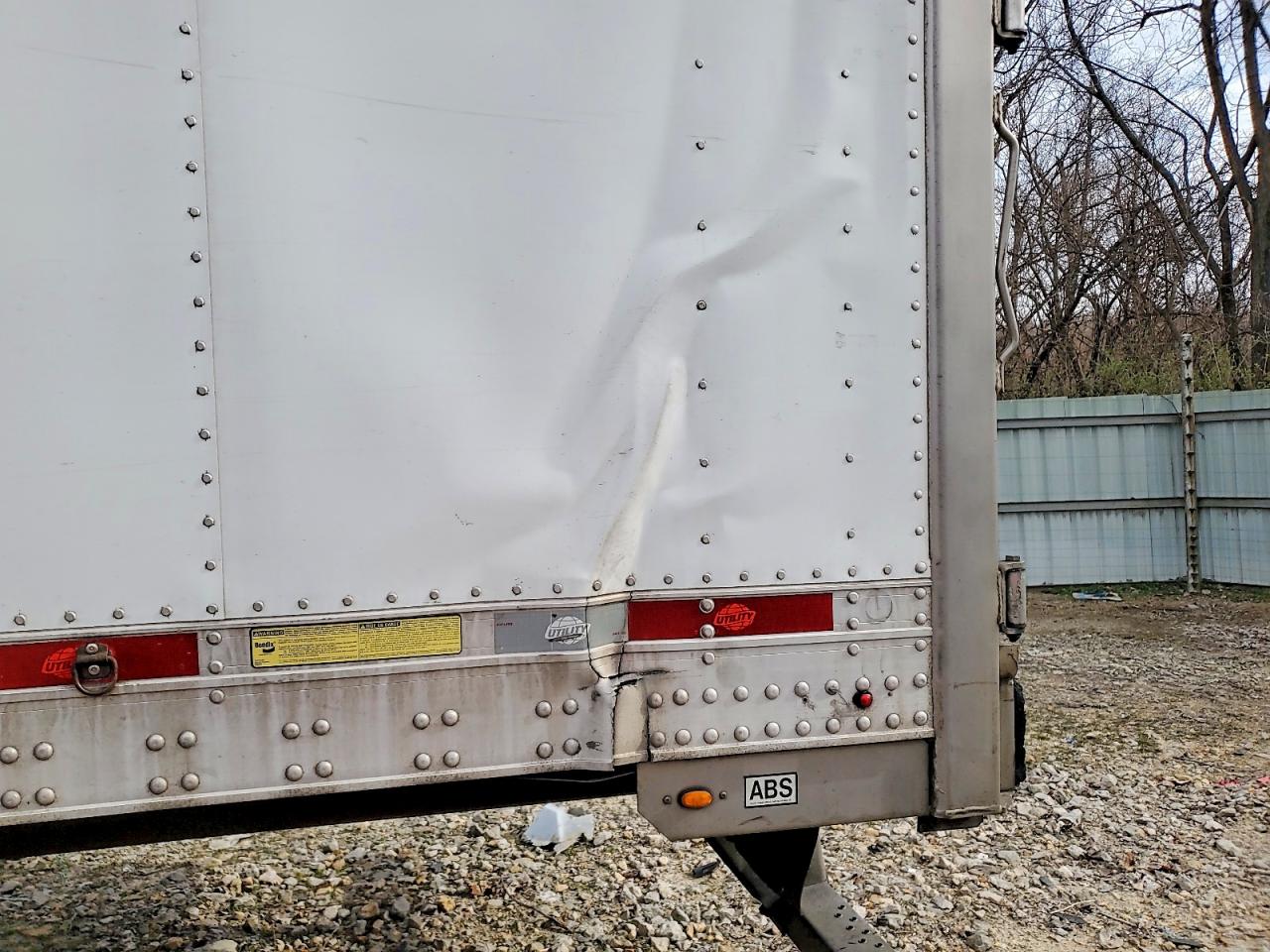 2014 UTILITY All models VIN 1UYVS2488EU844218 photo 9