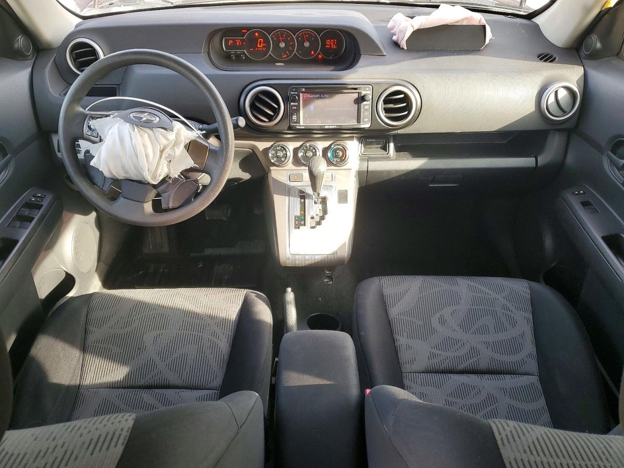2015 Xb VIN JTLZE4FE1FJ081875 photo 8