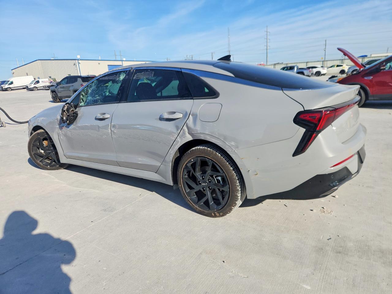 2026 Kia K5 VIN KNAG64J76T5431561 photo 2