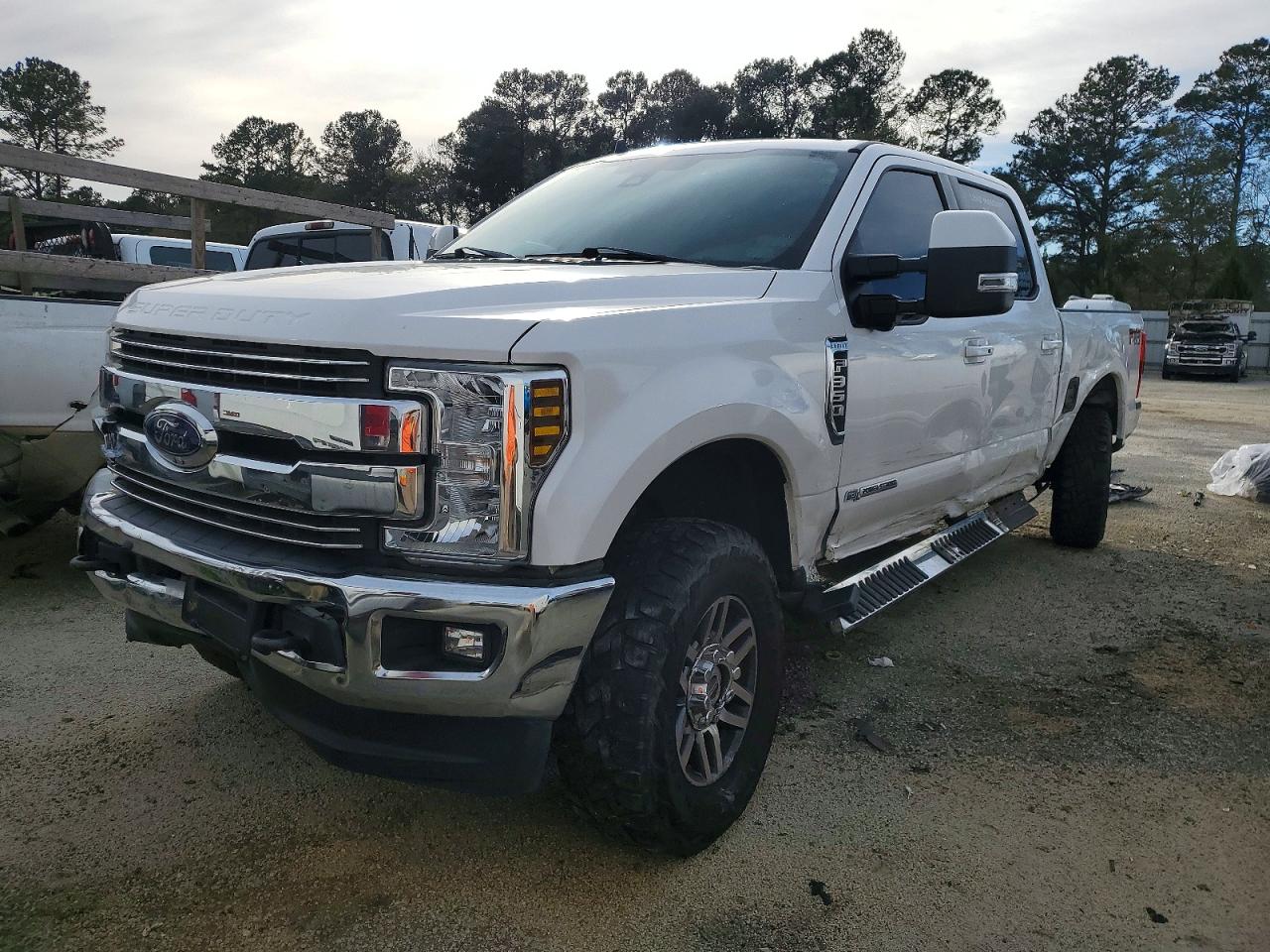 2019 Ford F350 VIN 1FT8W3BT9KEC79013 photo 2